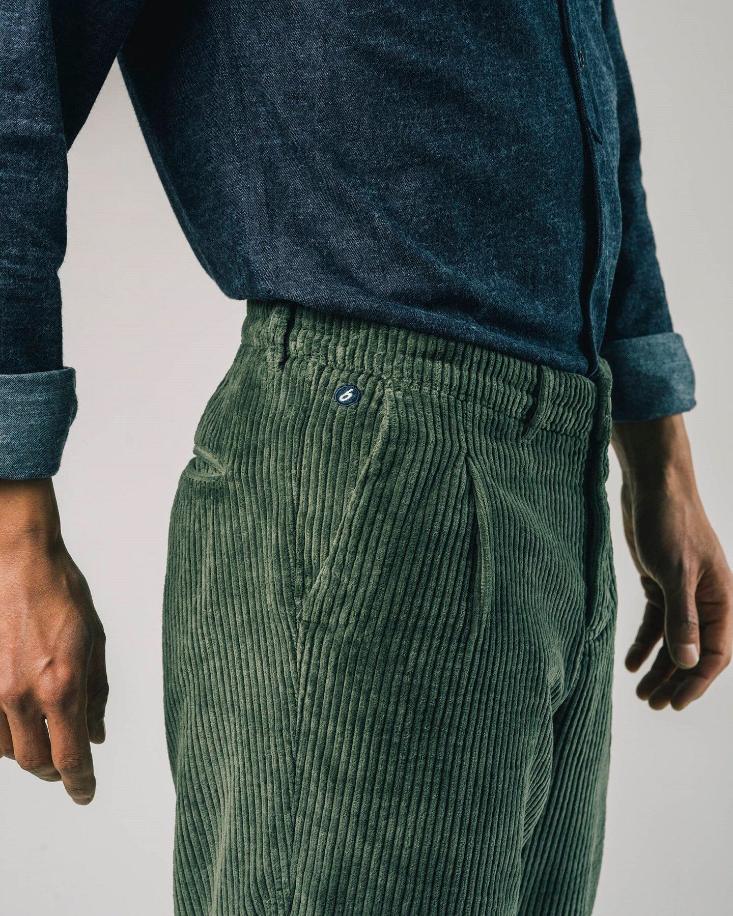 Chino velours côtelé vert en coton bio