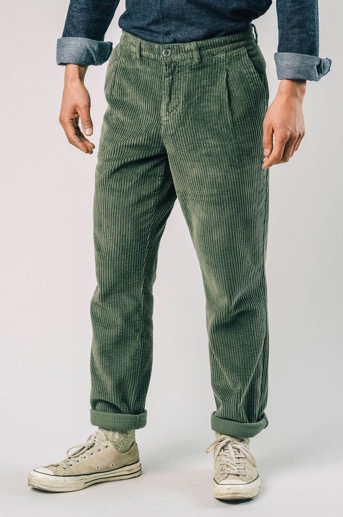 Chino velours côtelé vert en coton bio 