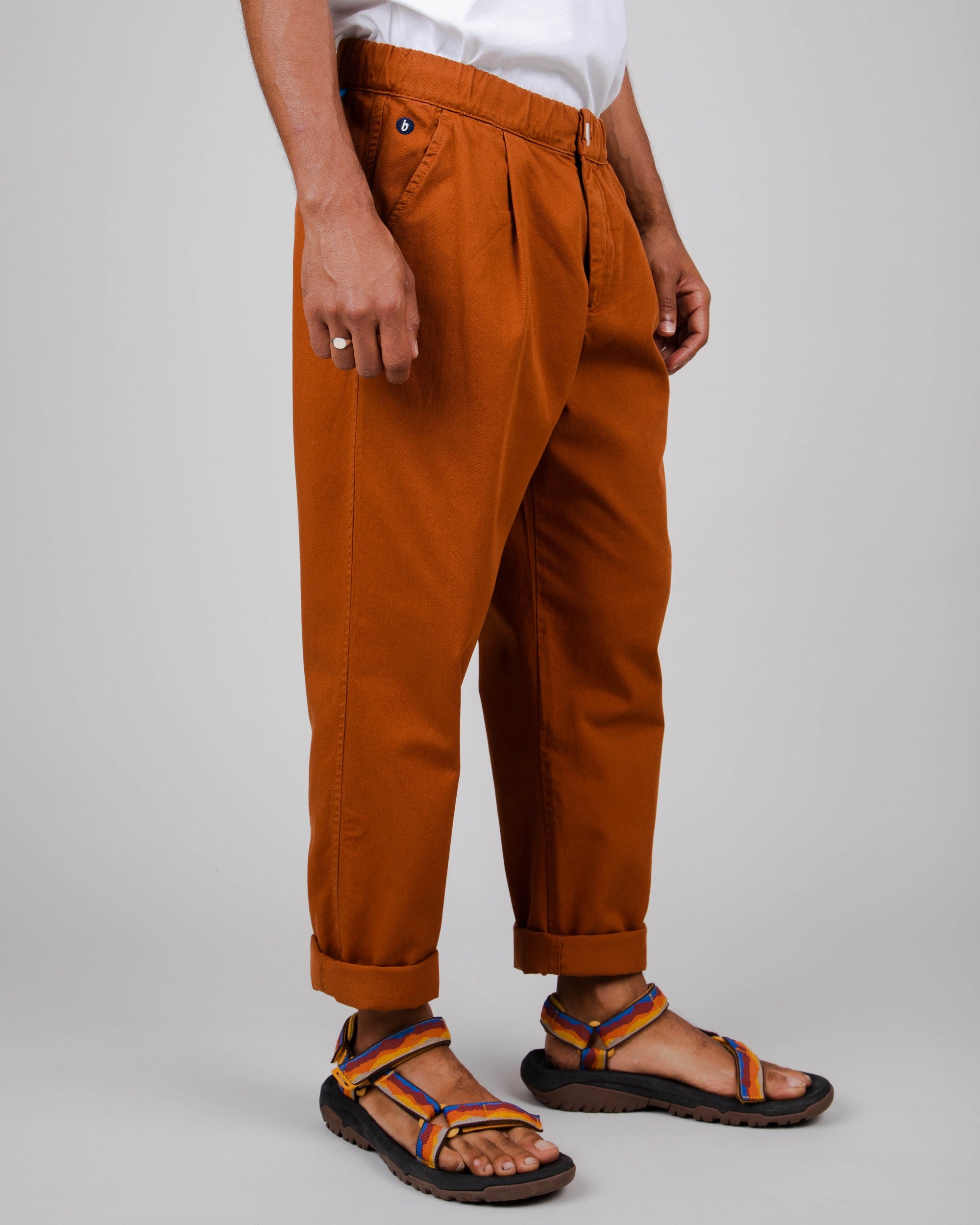 Chino ample rouille en coton bio