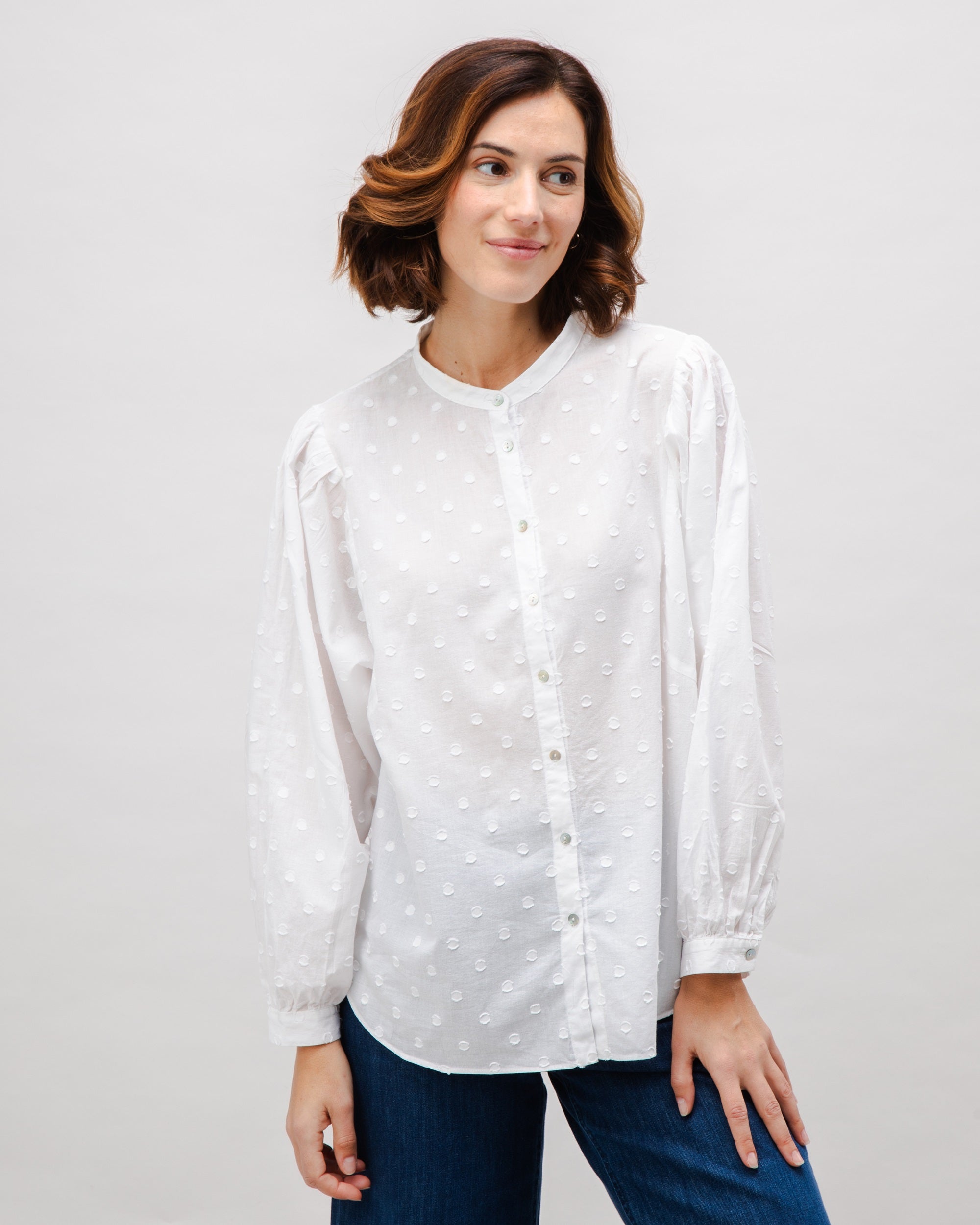 Chemisier romantique blanc à pois