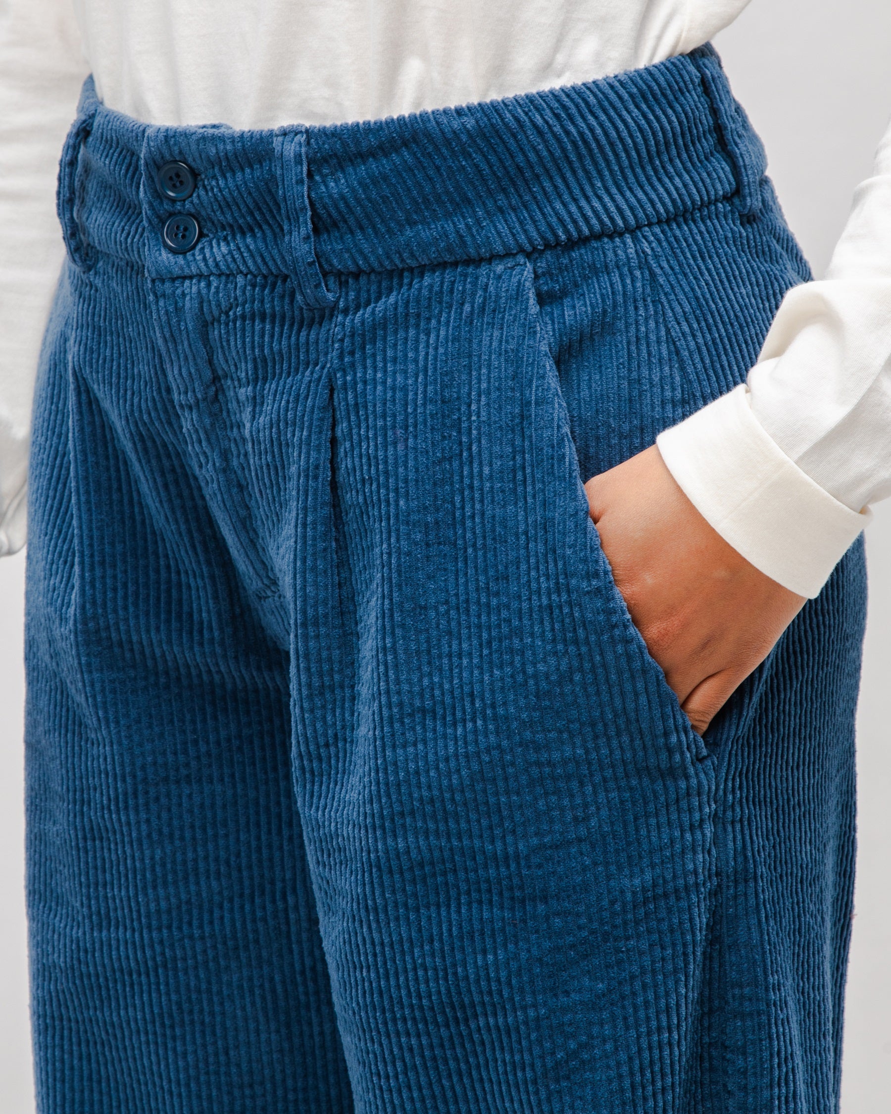 Indigo Damen-Cordhose