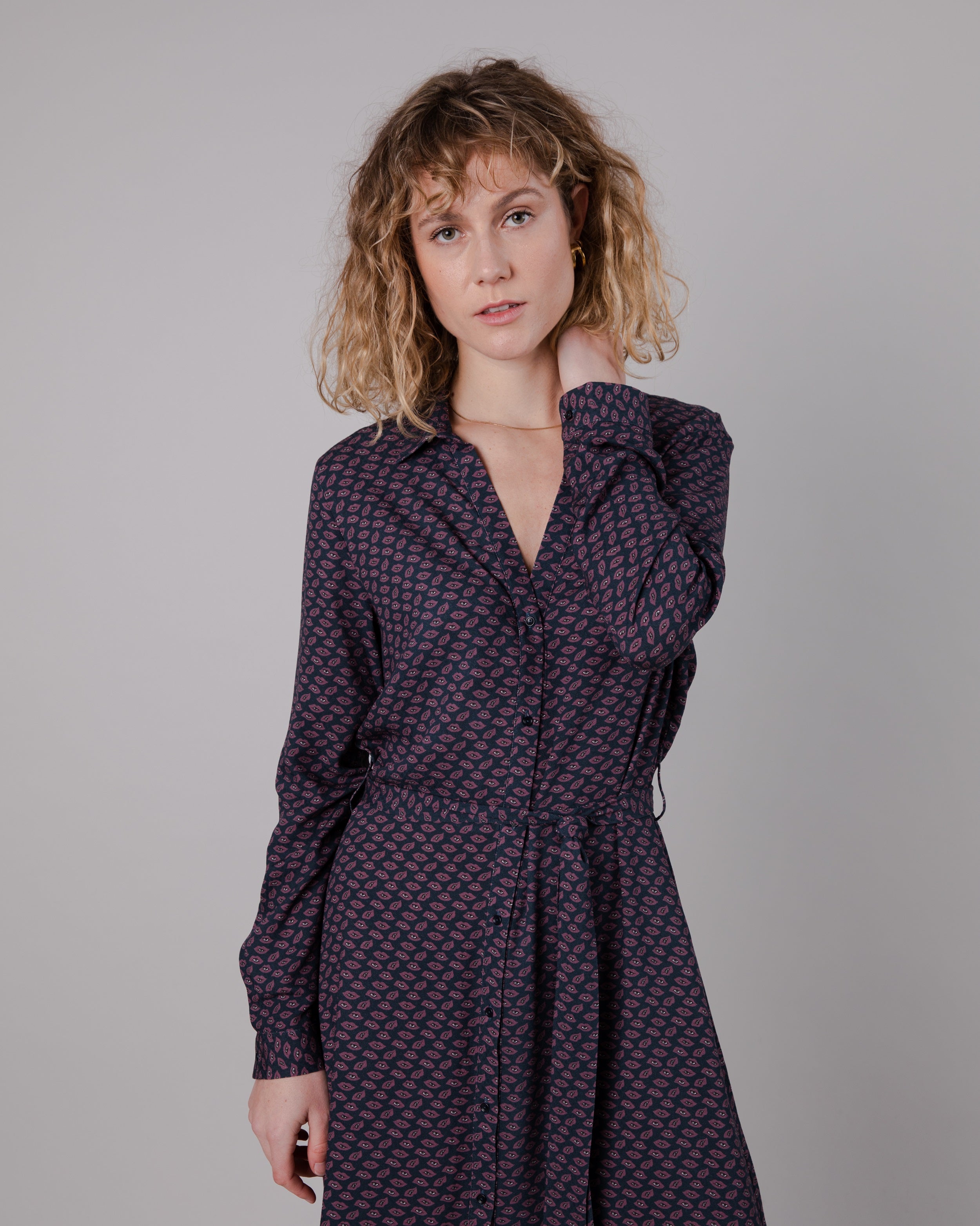 V-neck long dress Plum Lips