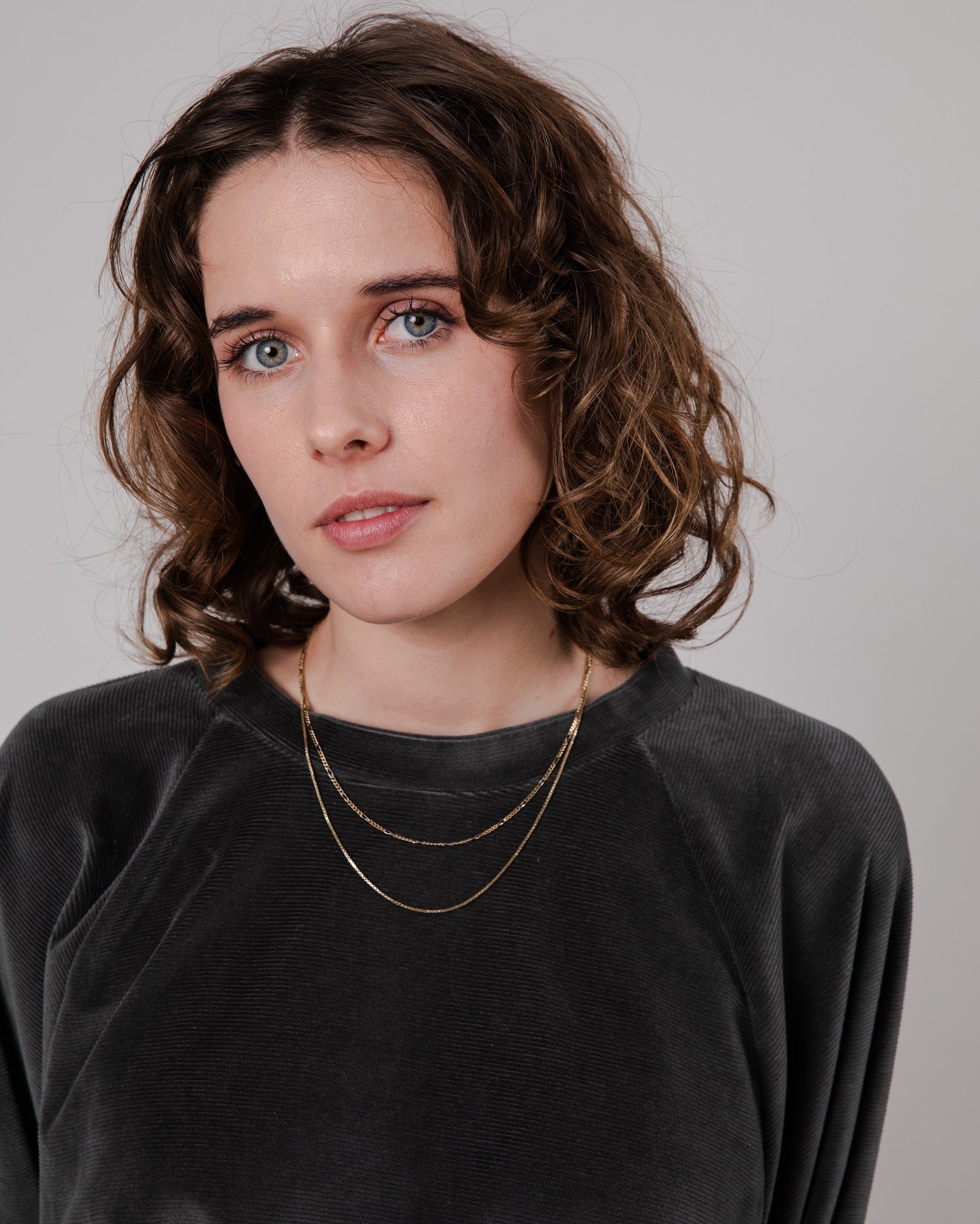 Women's velvet sweatshirt dark green
