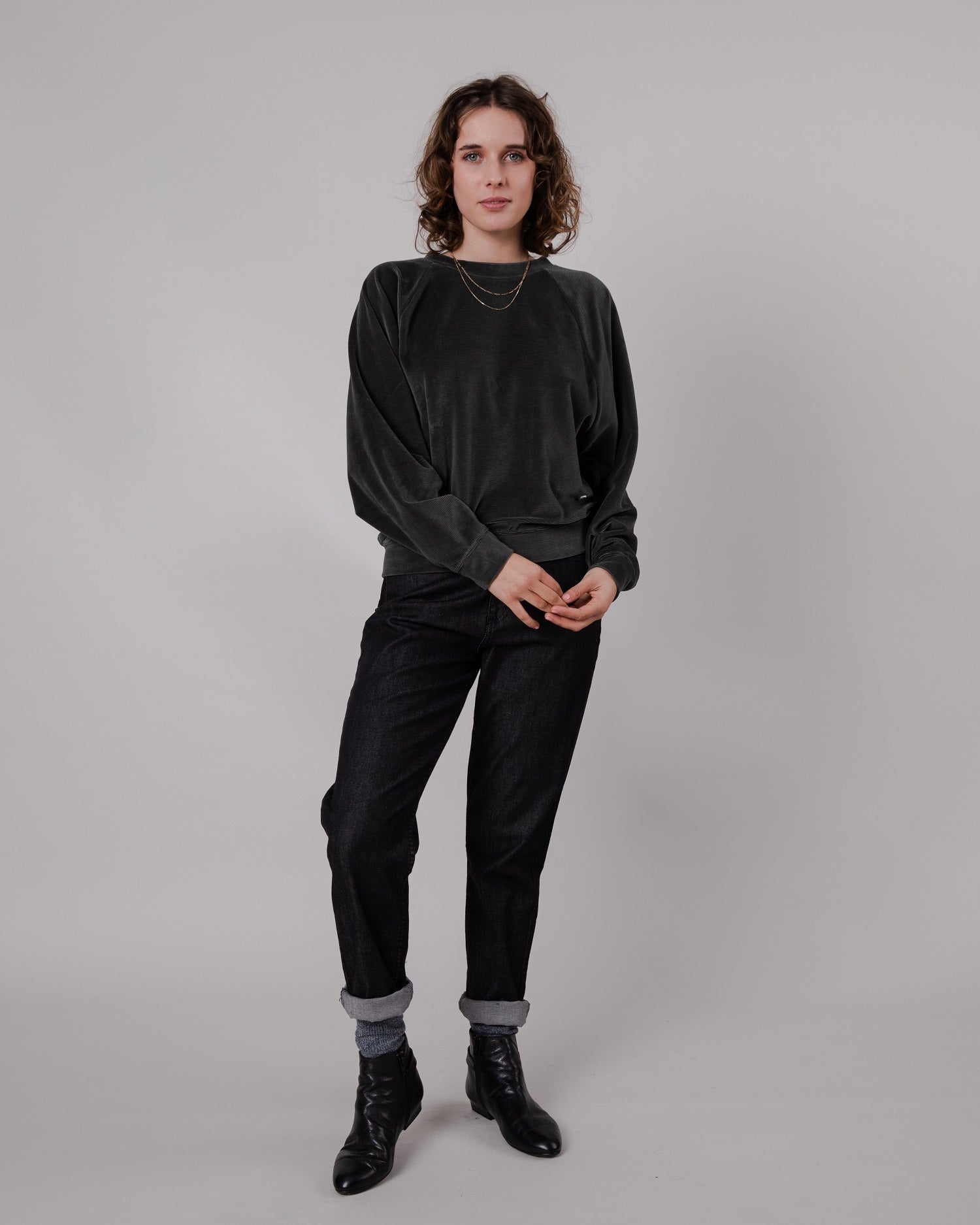 Women's velvet sweatshirt dark green