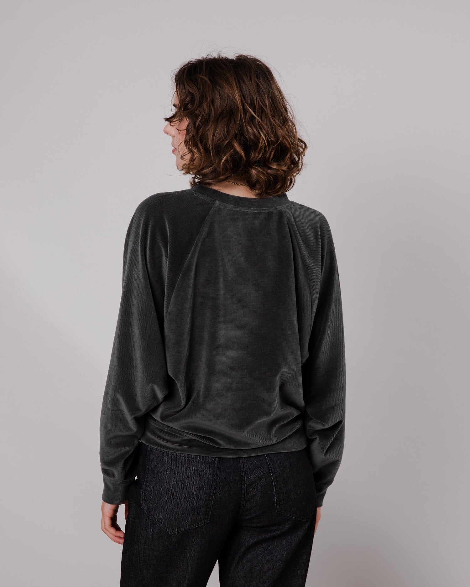 Women's velvet sweatshirt dark green