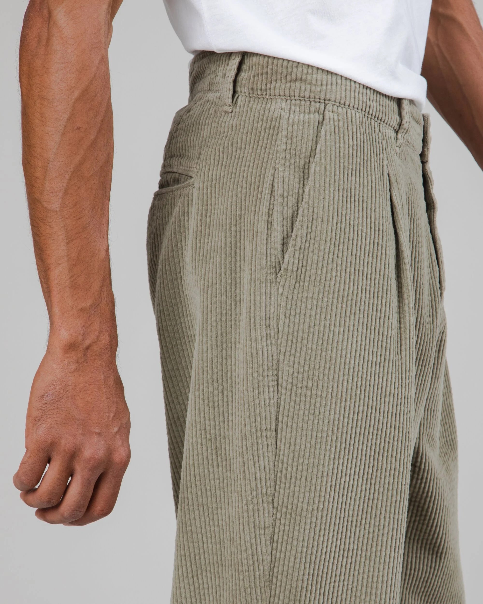 Cord-Chinohose Grün