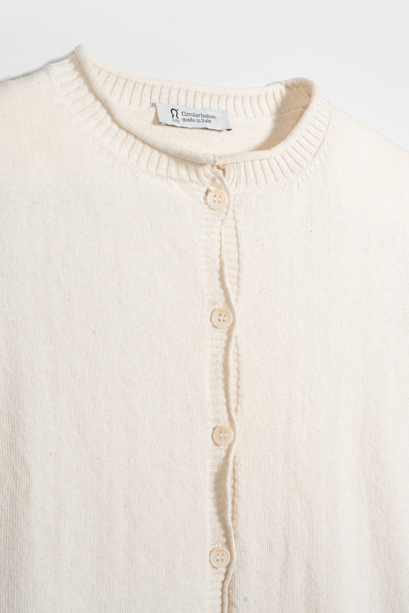 Leda cropped cardigan in ecru