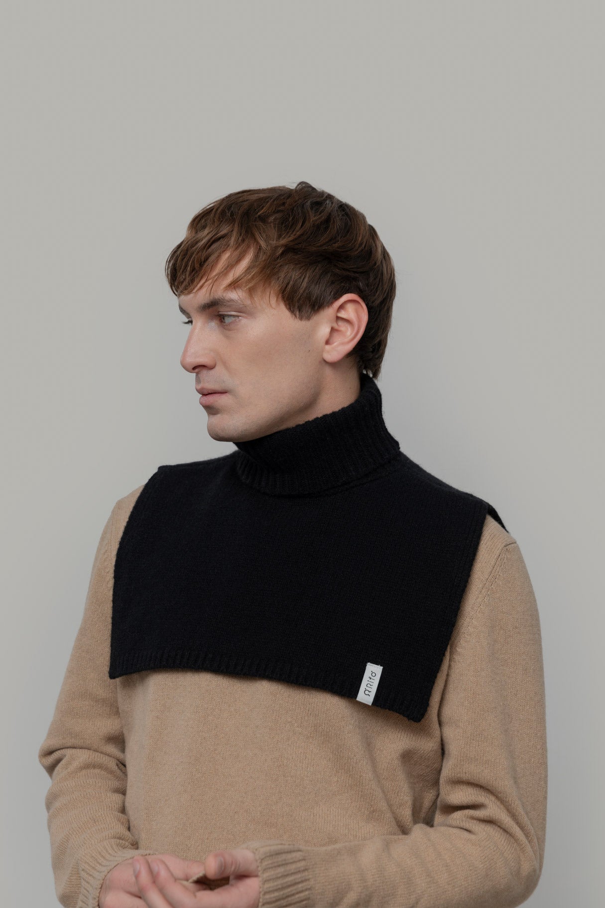 Tobia Neck Warmer Black