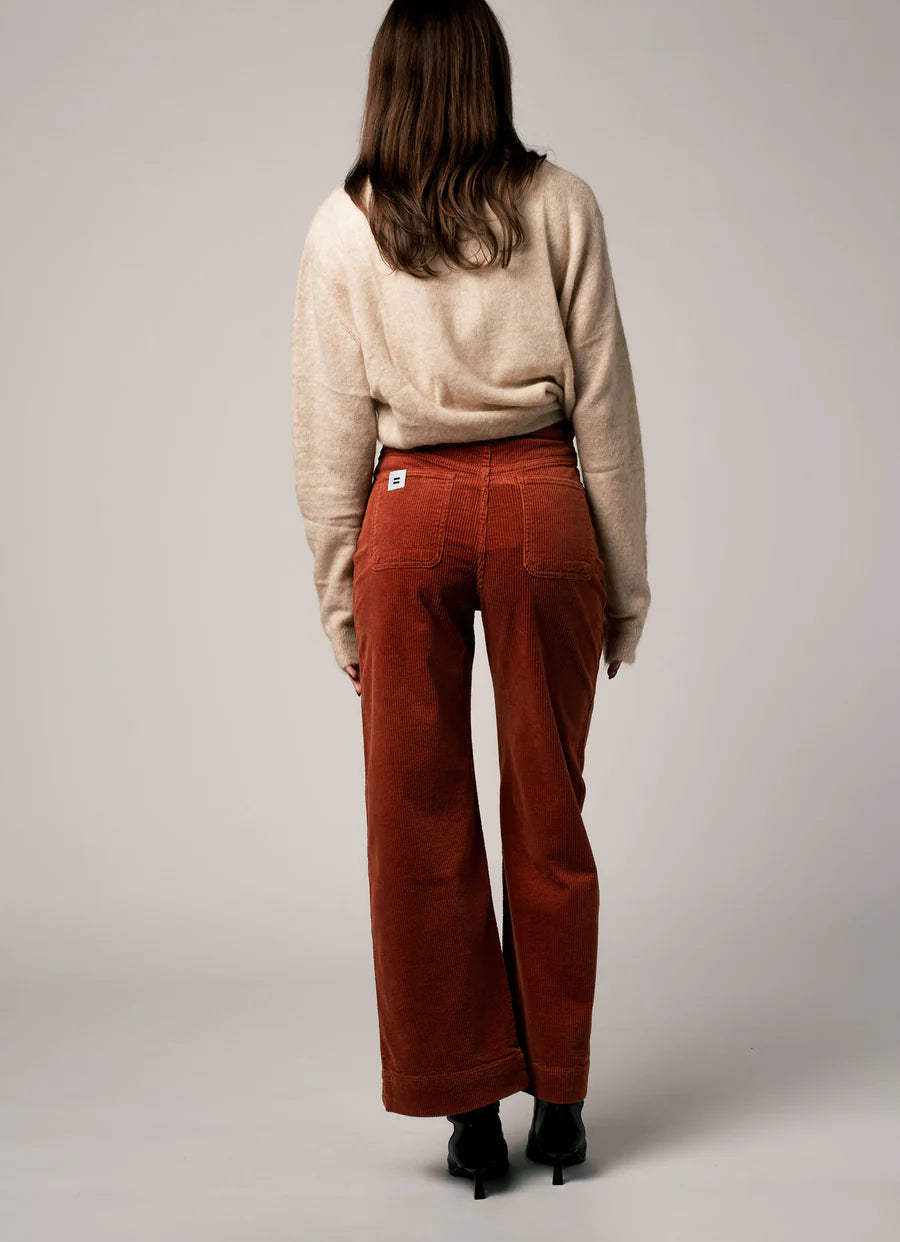 Hose Jane Rost