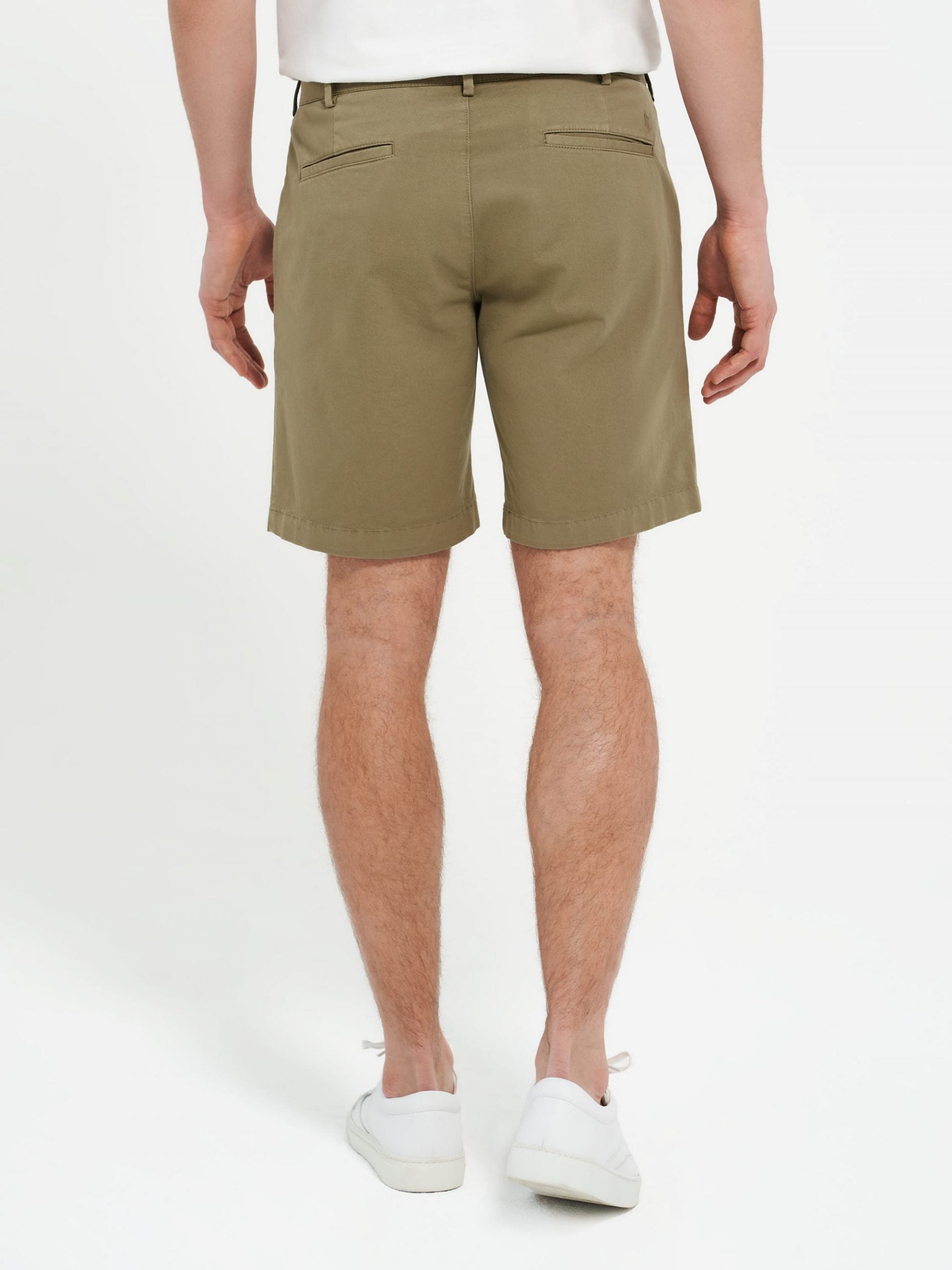 Short Kaki