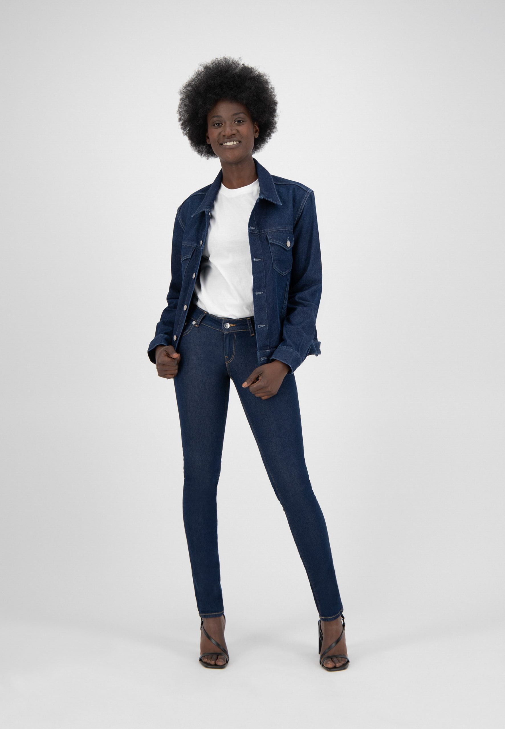 Veste en jean recyclé et bio