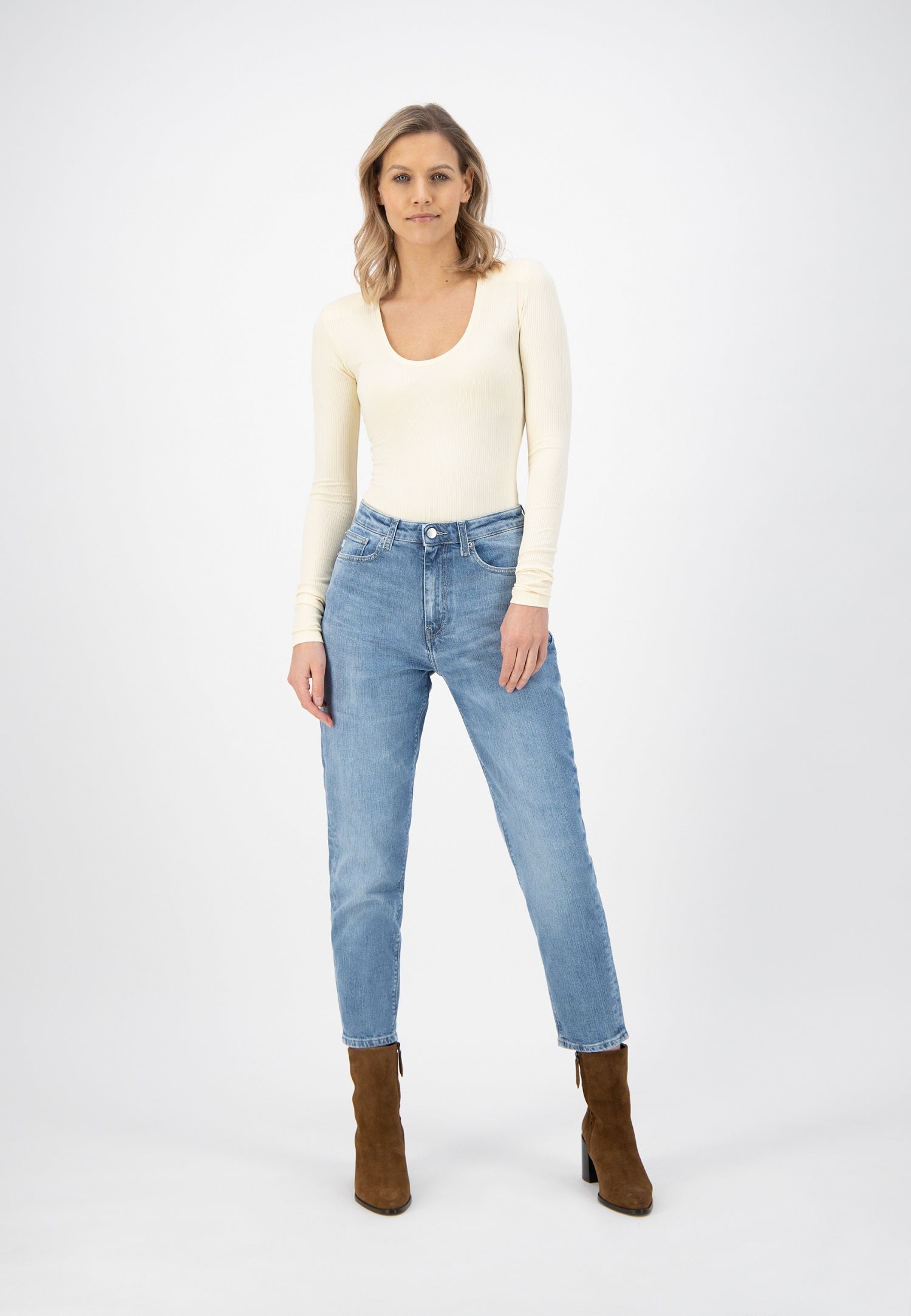 Jean Mom