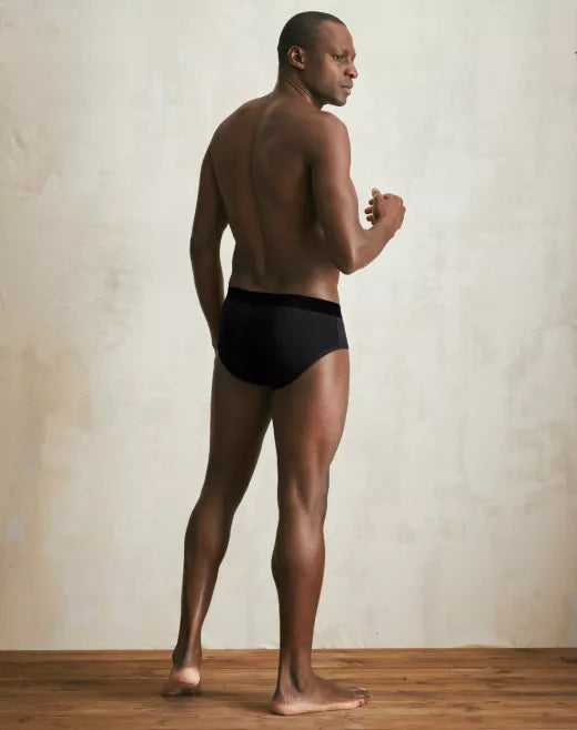 Maël Schwarze Briefs