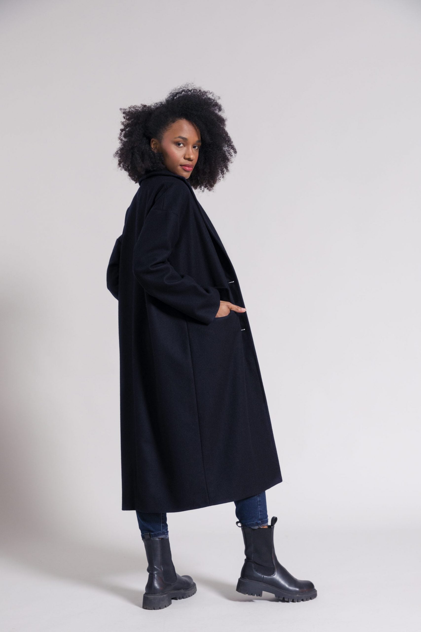 Manteau long en laine recyclée MARA marine 