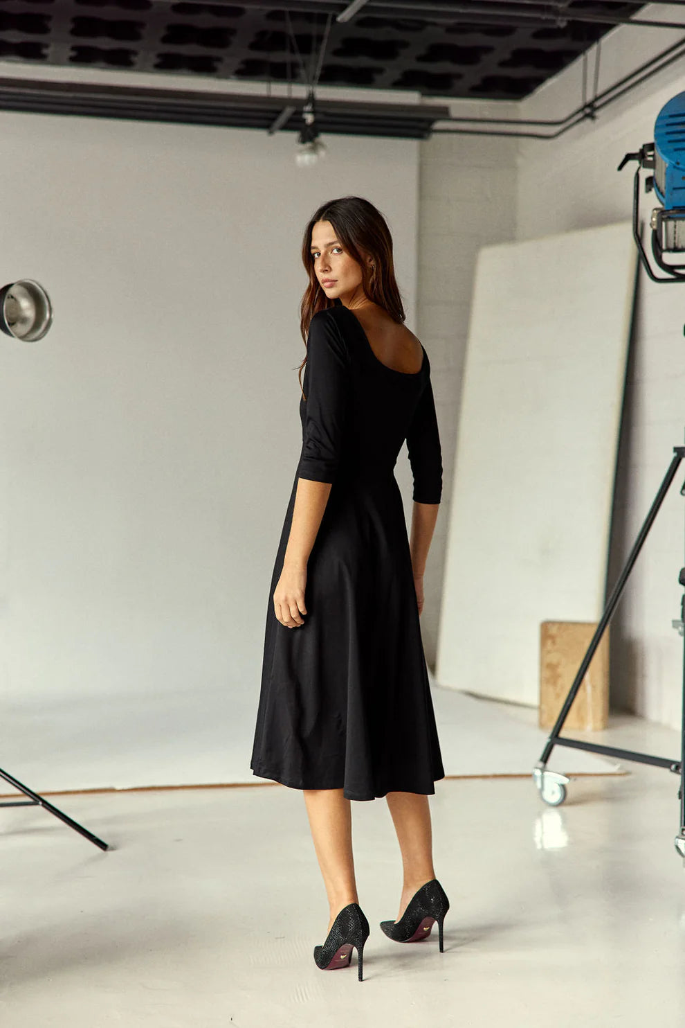 Schwarzes Midikleid Katy