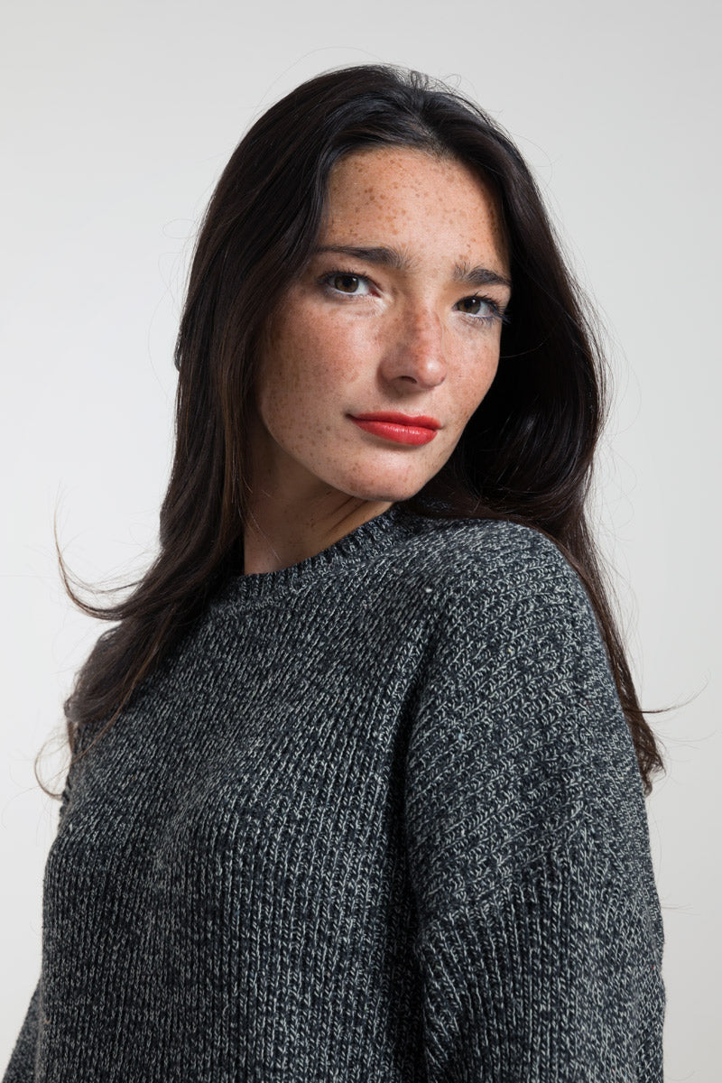 Pull oversized en coton recyclé Daria Noir chiné