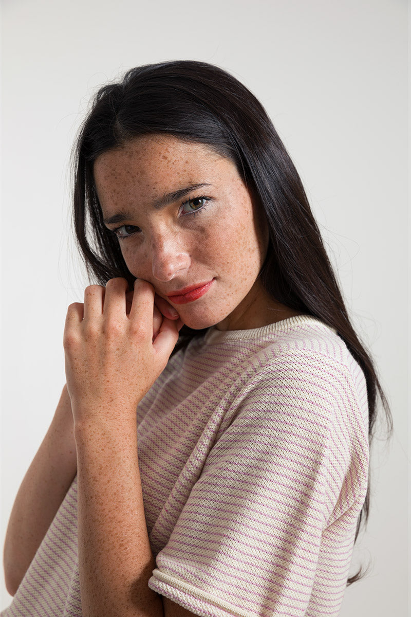 Top cropped rayé beige et rose Gil