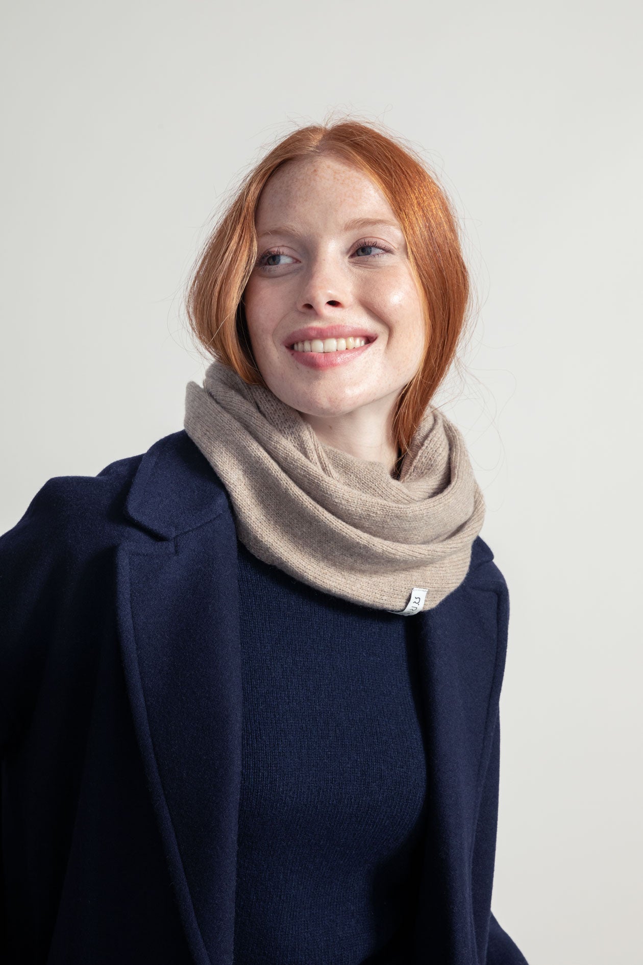 Halswärmer aus recycelter Wolle Mima Beige