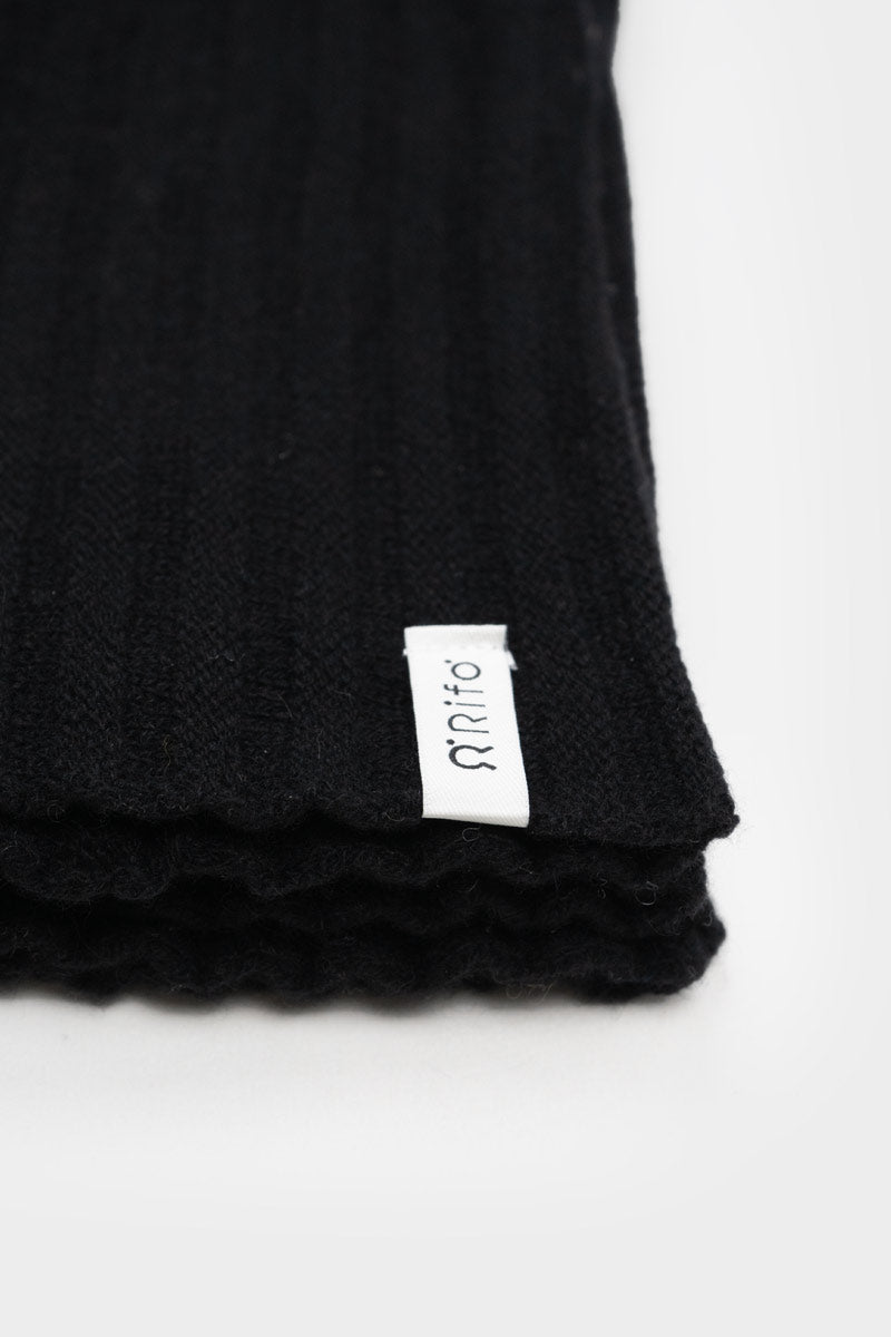 Recycled Cashmere Neck Warmer Leopoldo Black