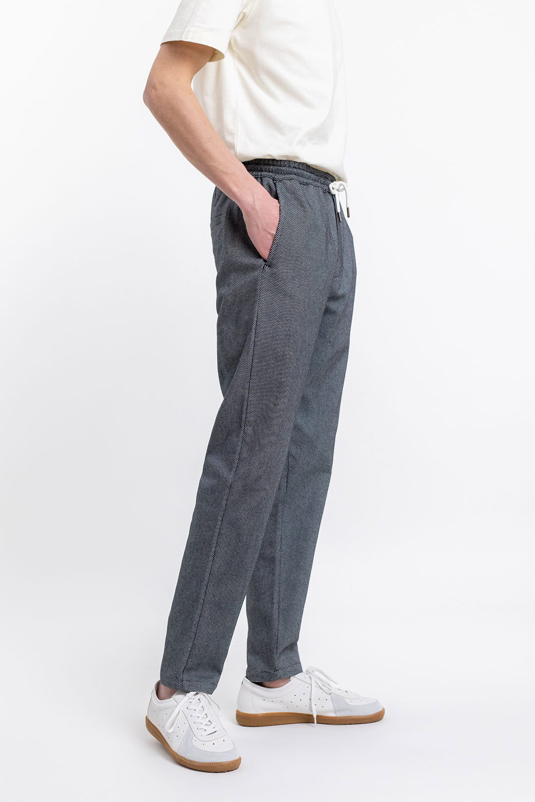 Pantalon décontracté unisexe noir à carreaux