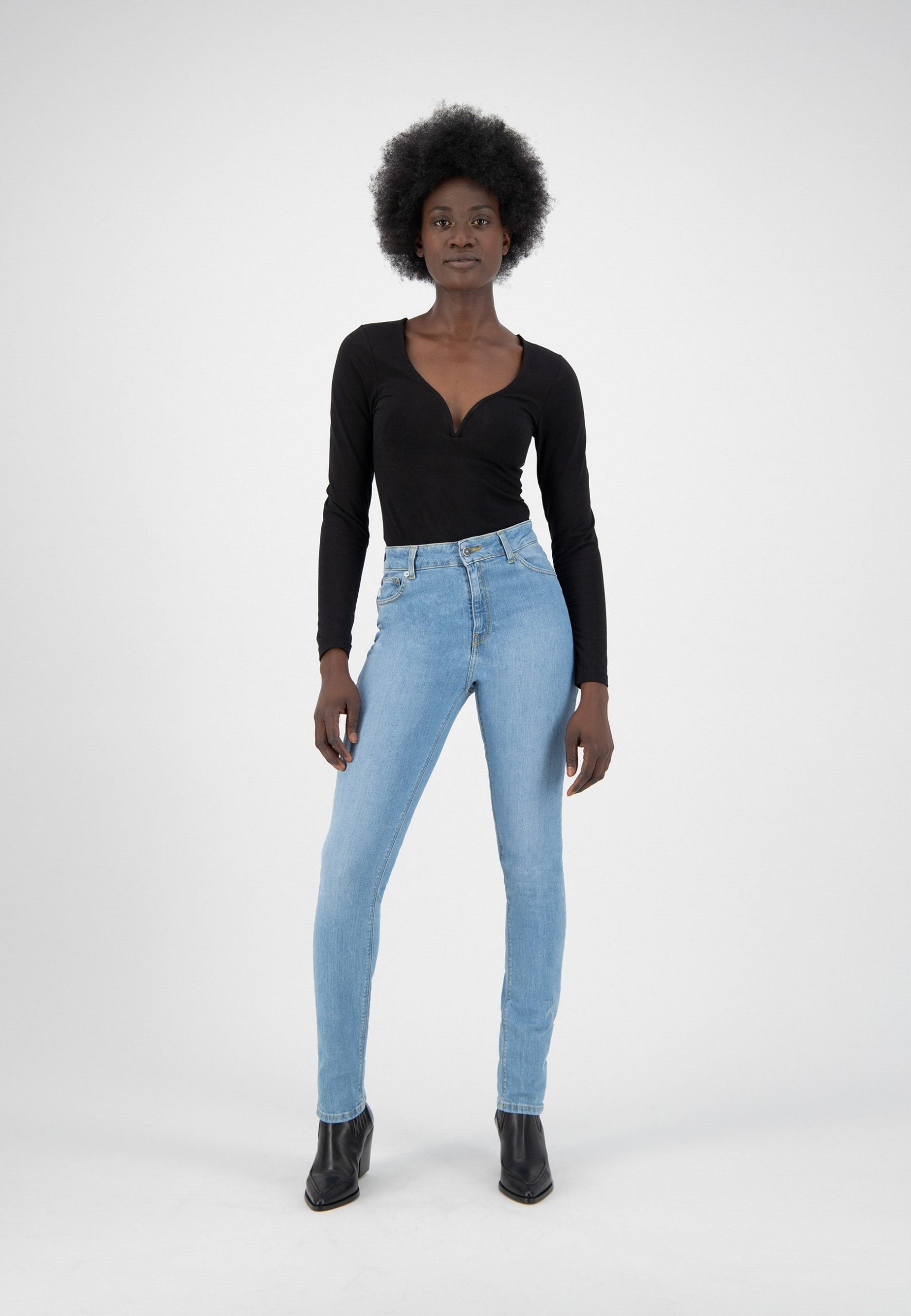 Regular Straight