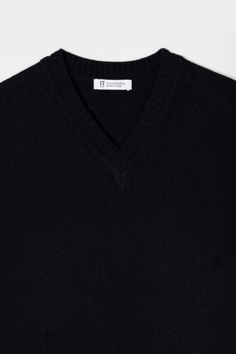 Pull V Flavio Noir