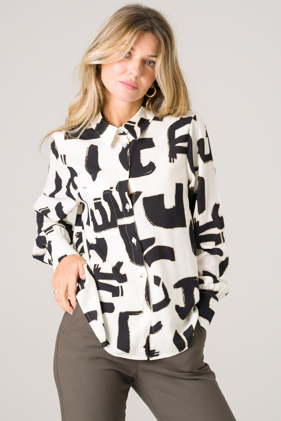 Black & White Blouse Kauri