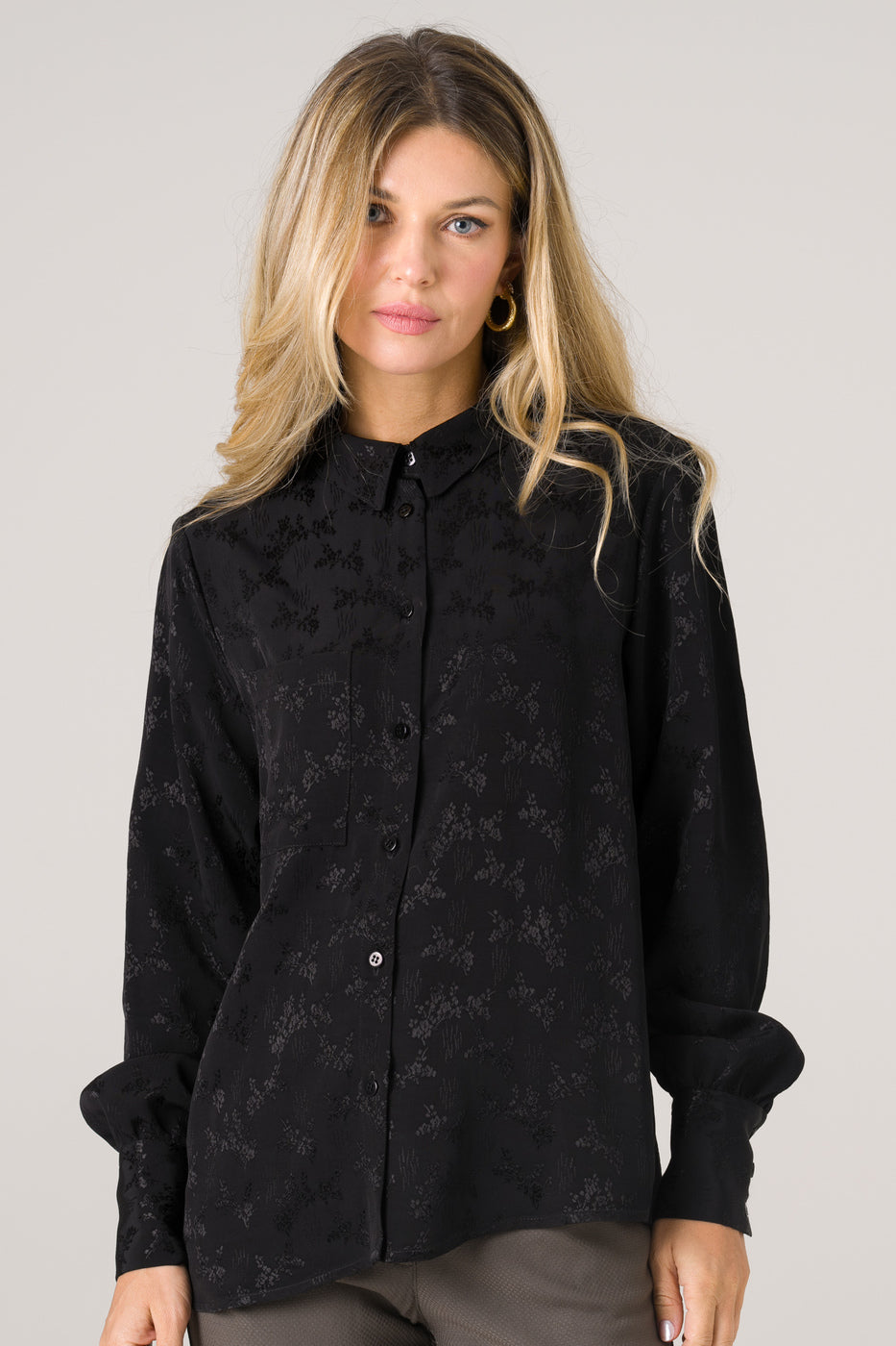 Black Blouse Kauri