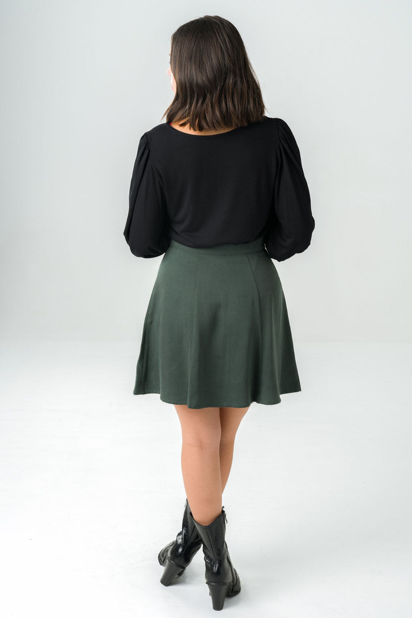 Short buttoned skirt Parrotia Forest green