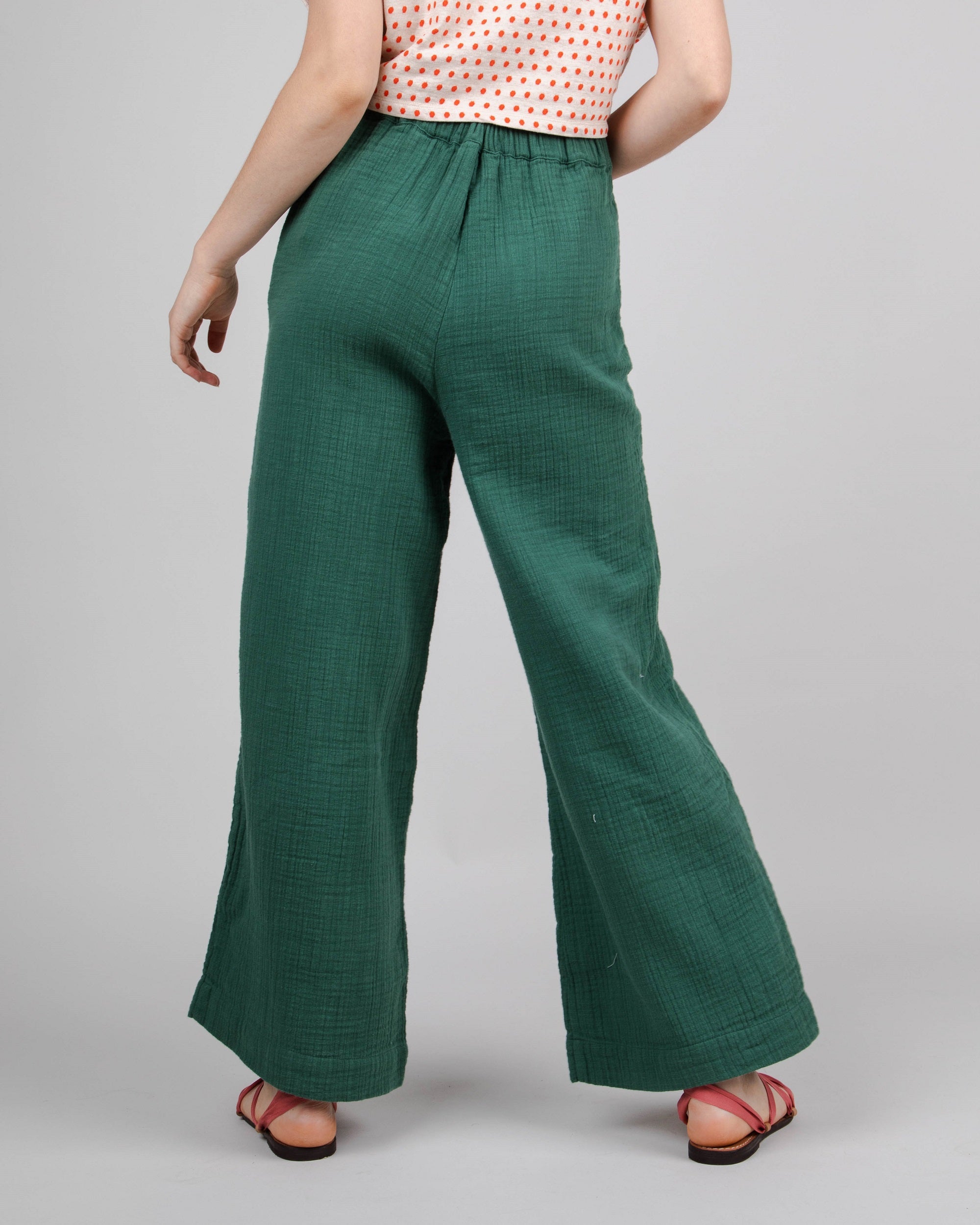 Pantalon ample pour femme vert en coton bio 