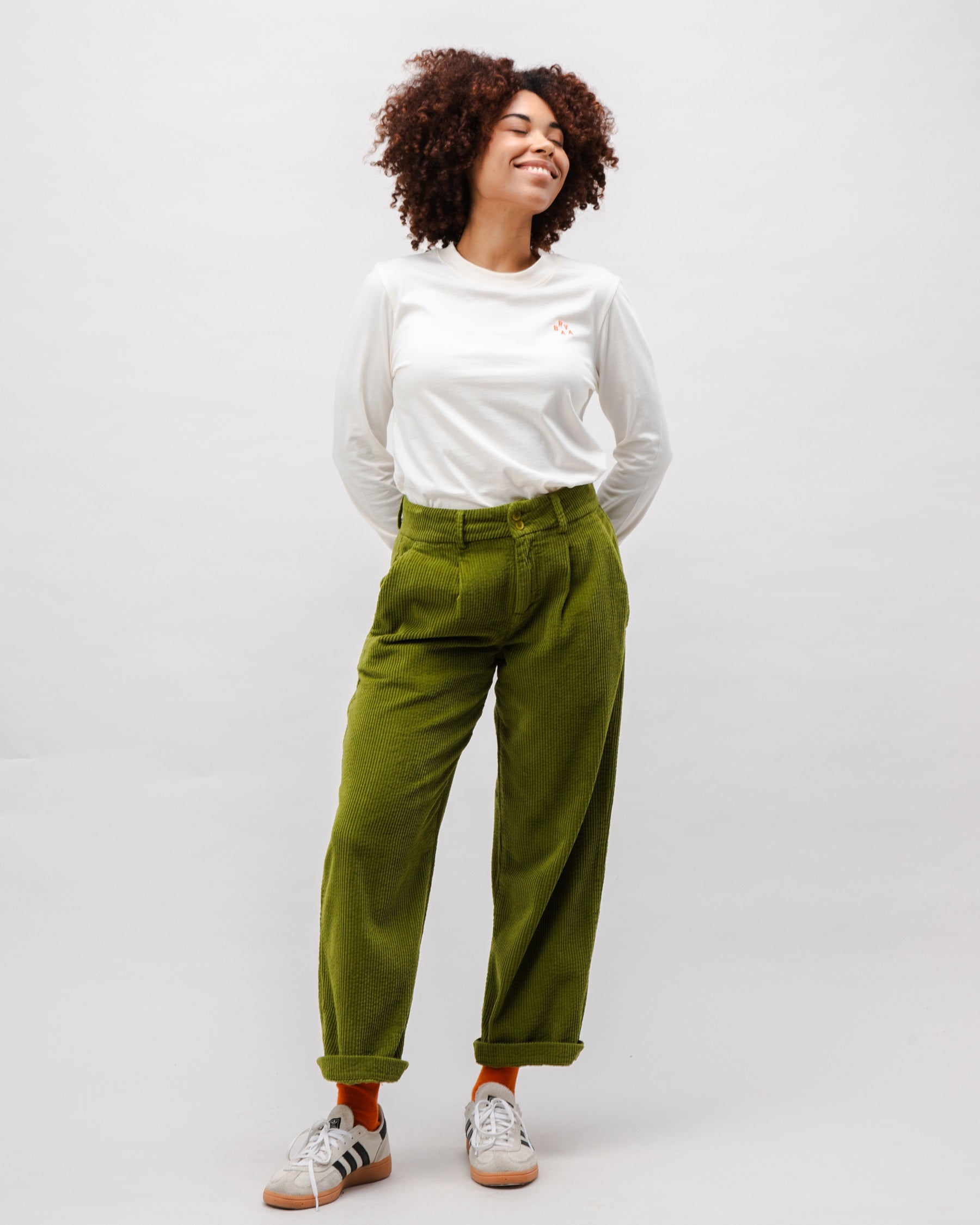 Women Green corduroy pleated pants