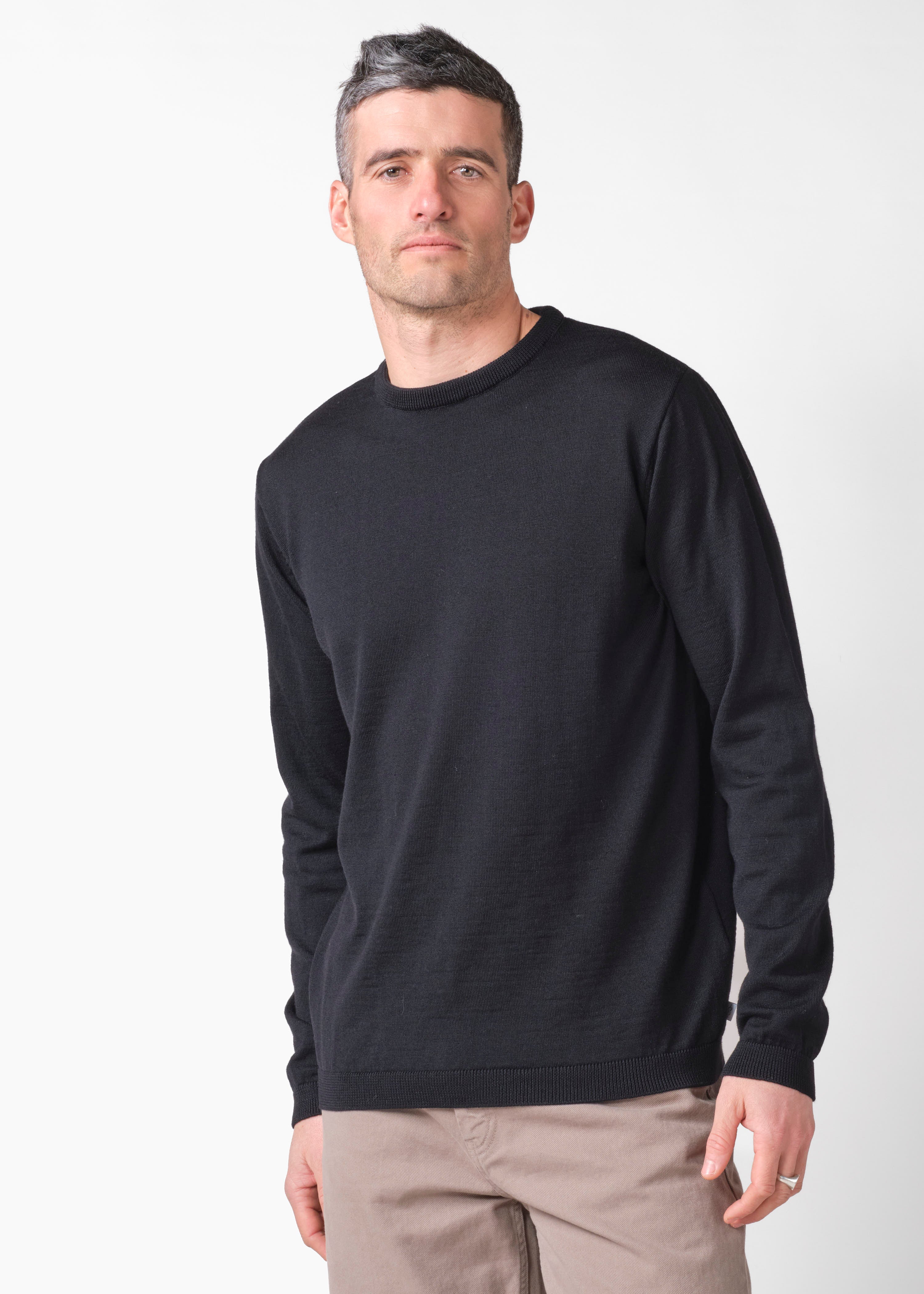 Pull fin mérinos noir