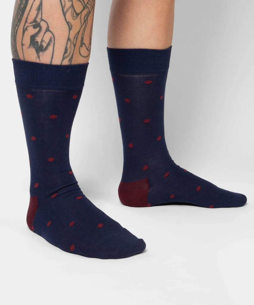 Chaussettes en coton bio Sparse Red Dots