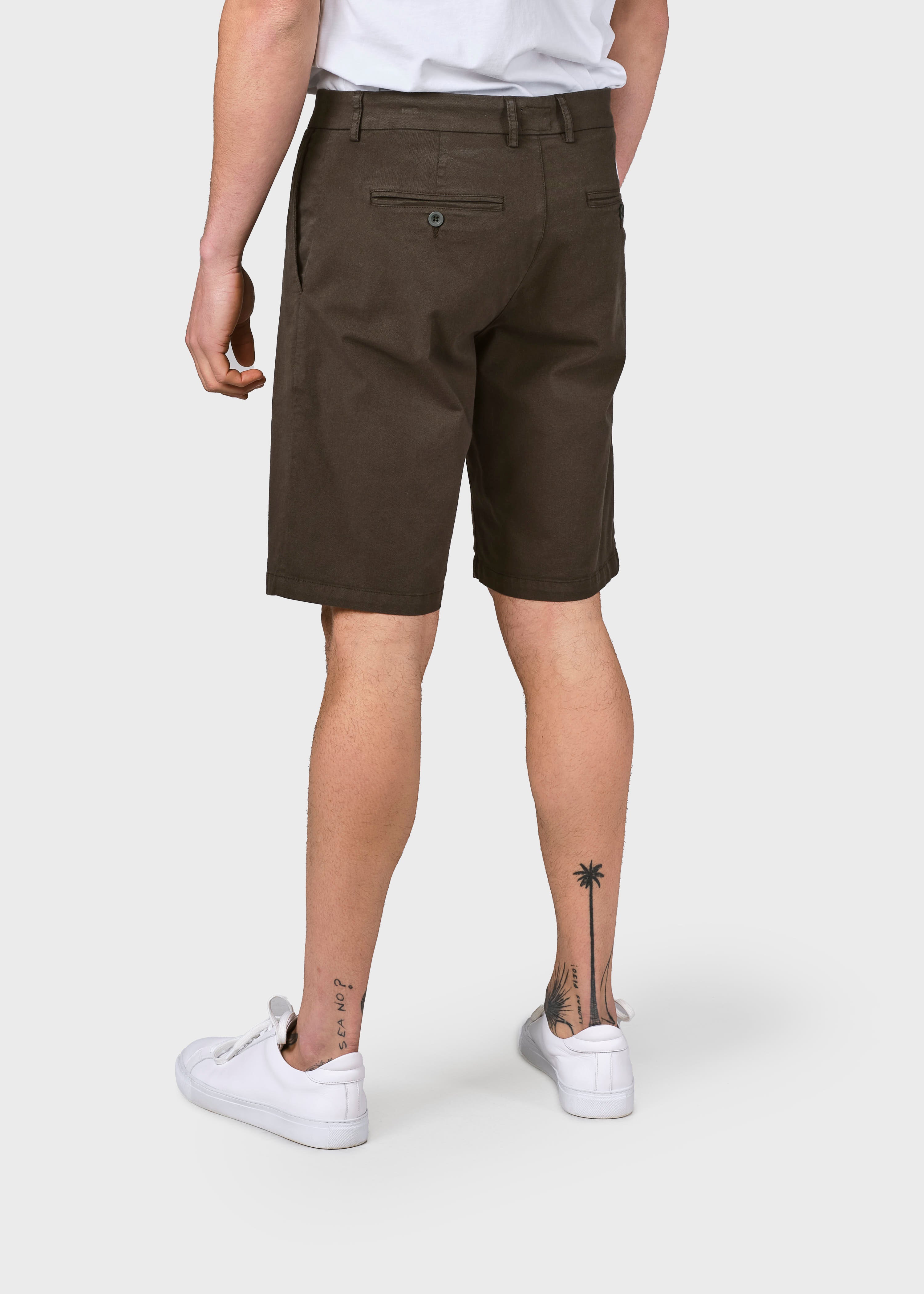 Magnus Khaki organic cotton chino shorts