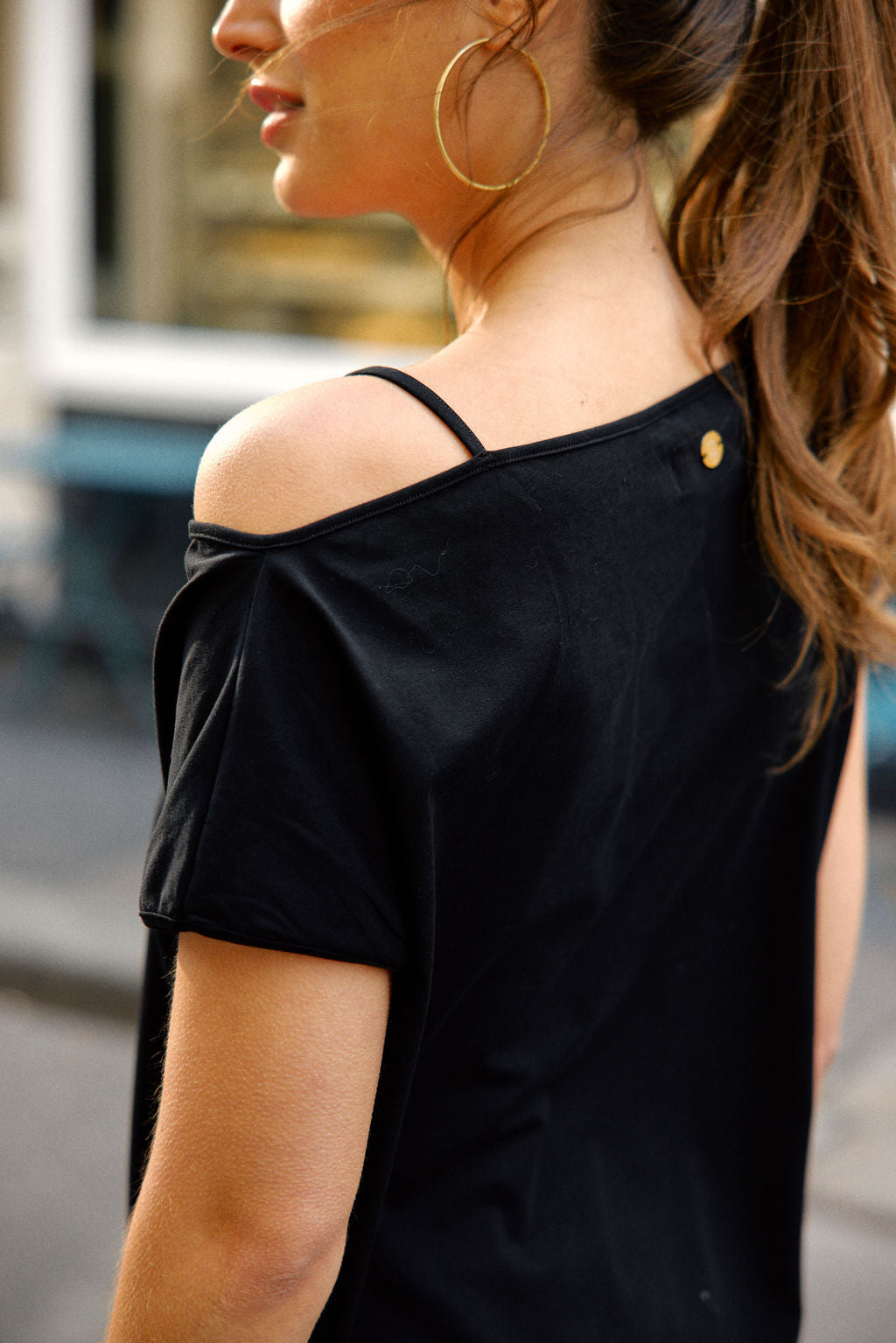 Black asymmetrical top Michelle