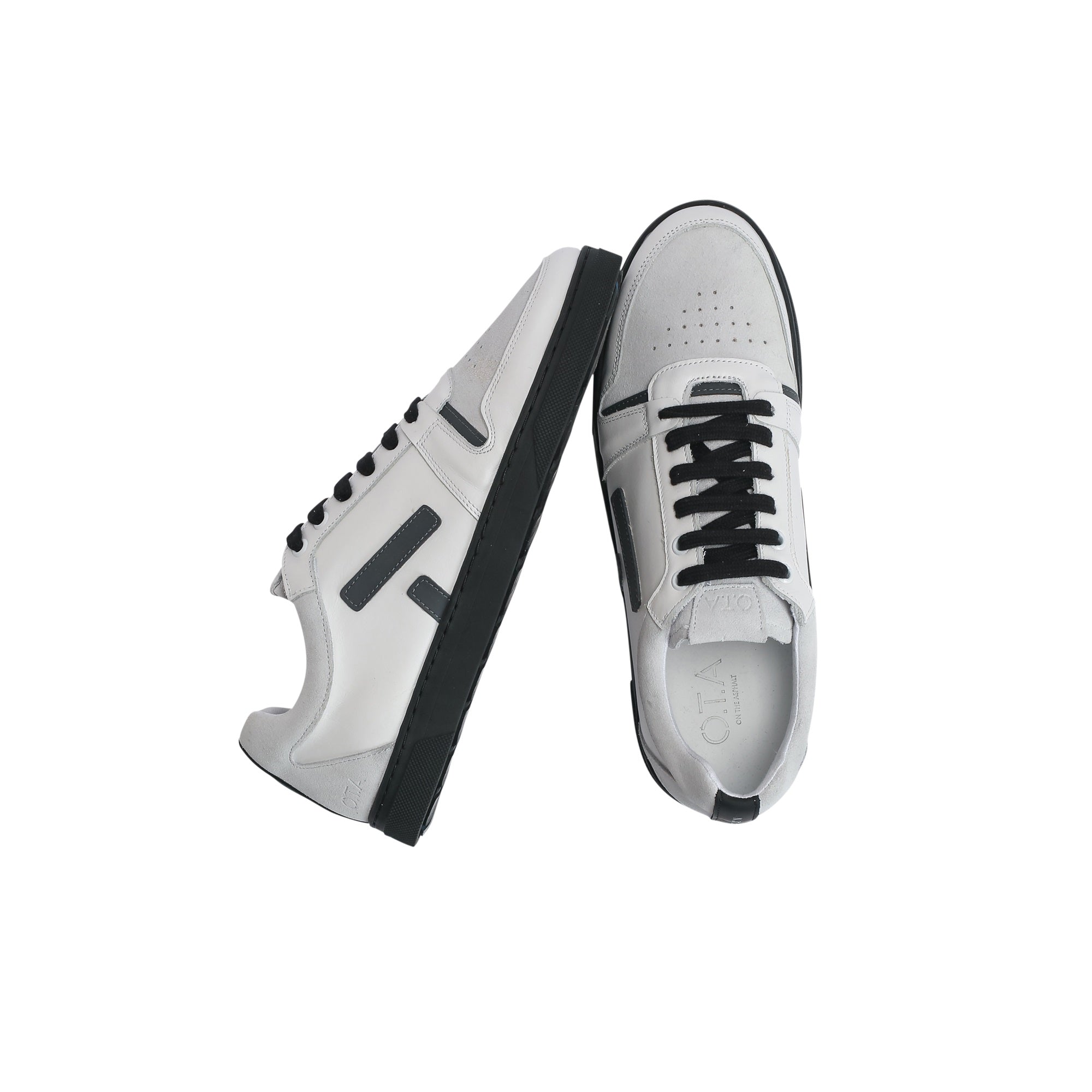 Black and white Sansaho leather sneakers