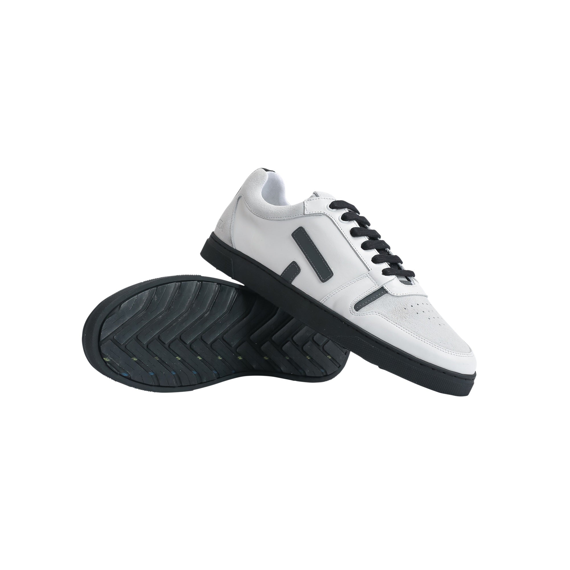 Black and white Sansaho leather sneakers