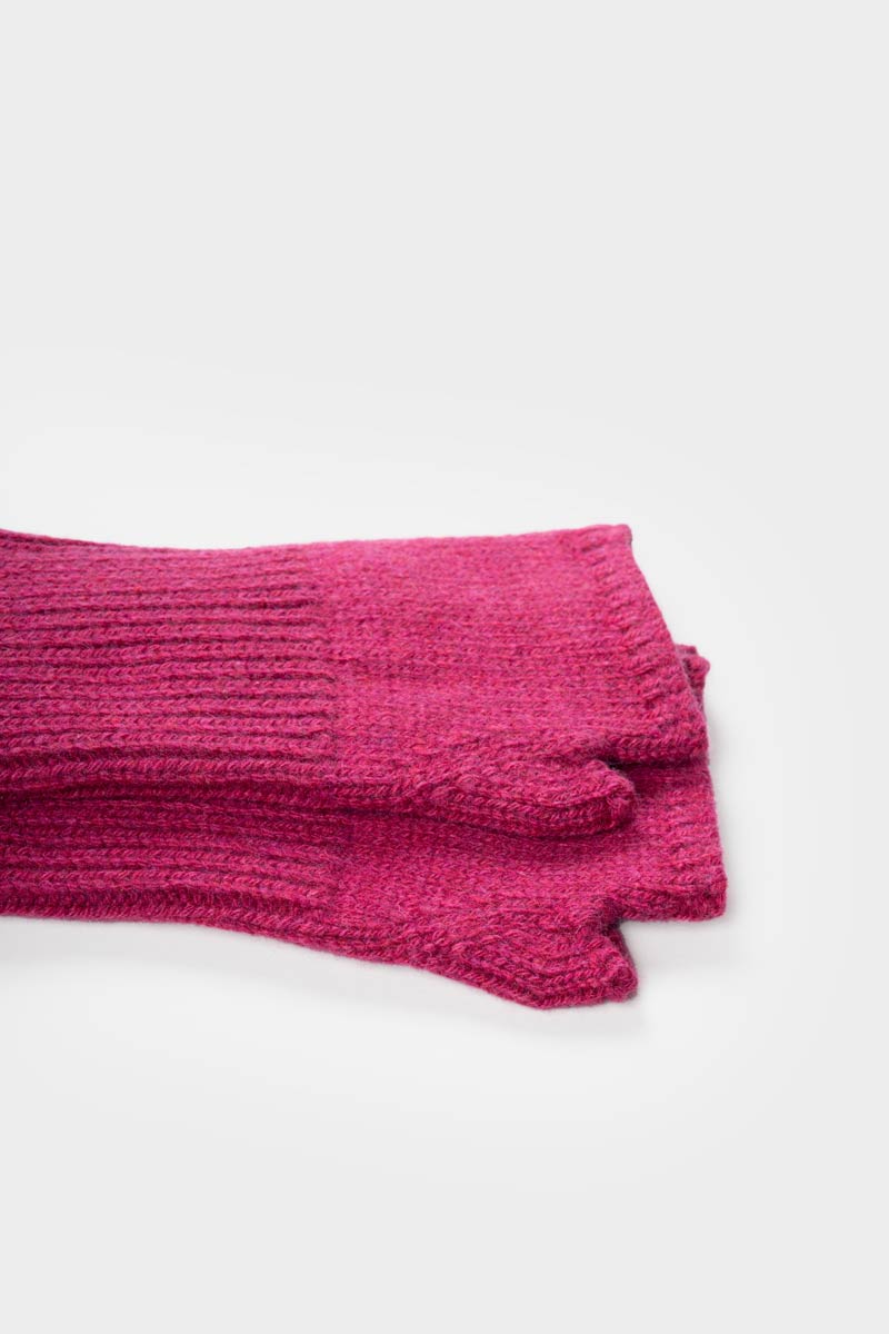 Recycled cashmere mittens Tamara Fuchsia