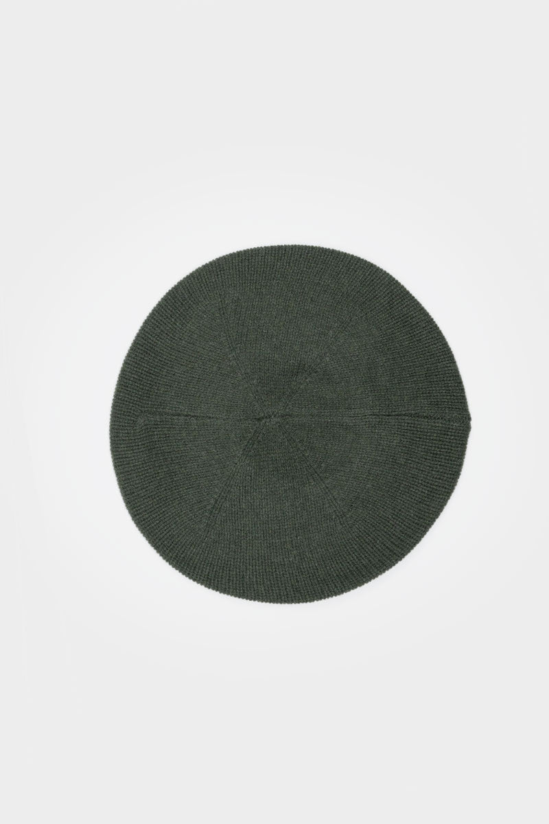 Recycled cashmere beret Nive Forest green