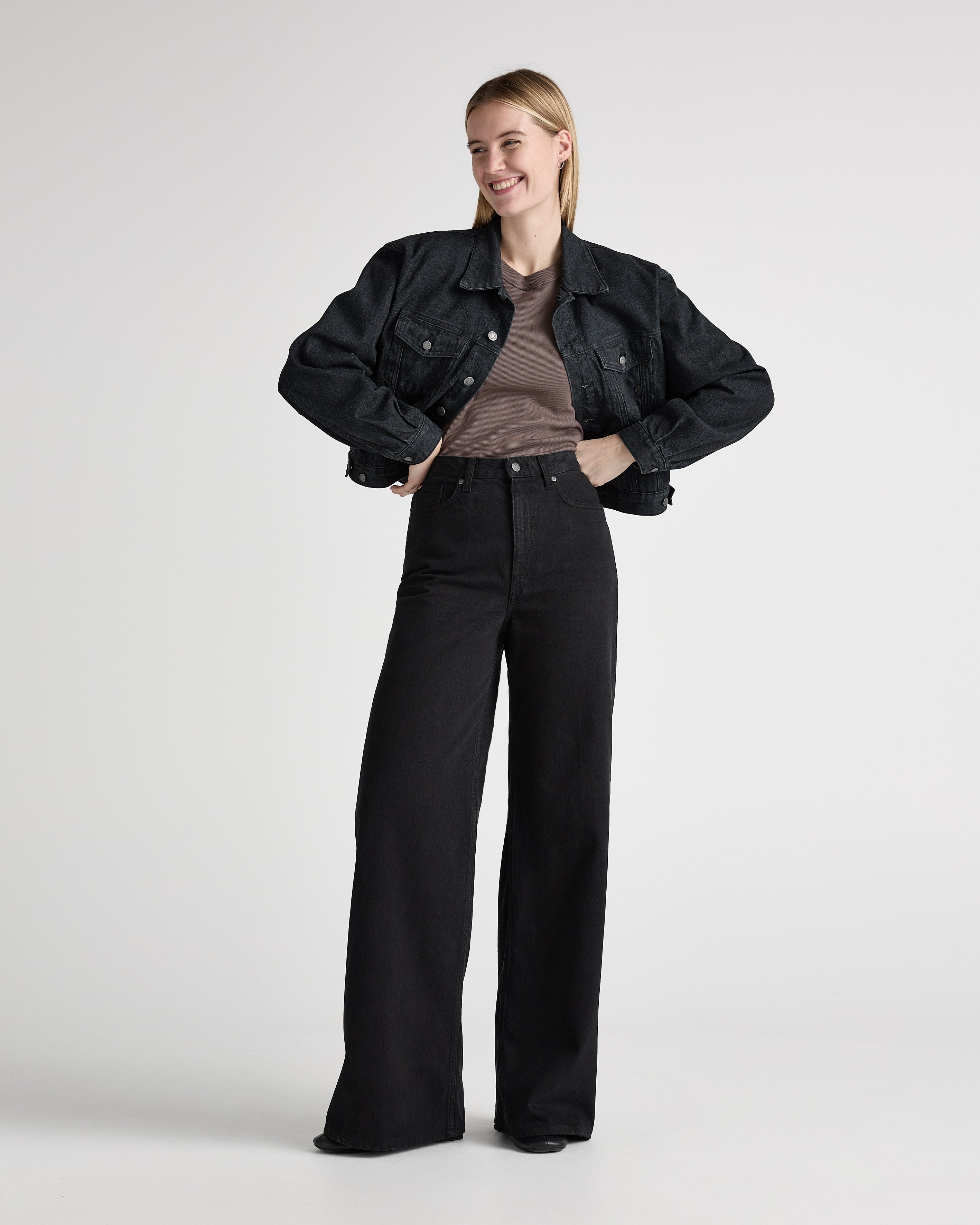 Damenjeans Sara High Loose Schwarz
